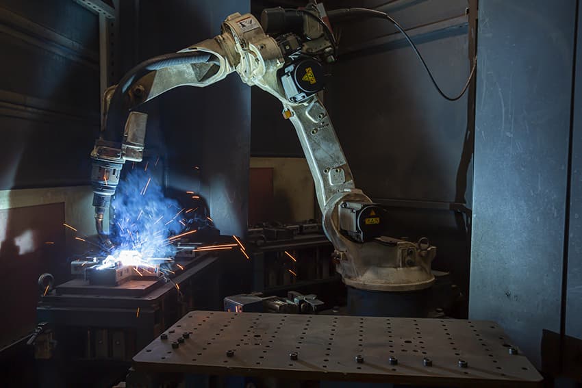 Obsluha svařovacího robota